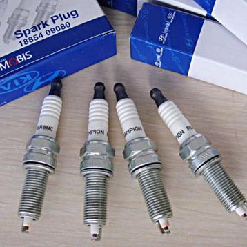 Свеча зажигания 18854 09080, 4 шт. - HYUNDAI/KIA MOBIS (Южная Корея)